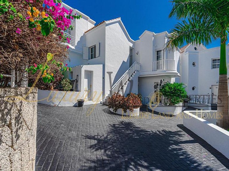 Apartment for Sale in Costa Adeje, Tenerife, España 28