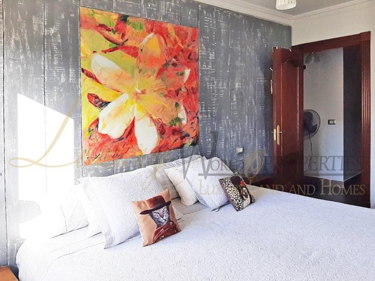 Villa for Sale in Costa Adeje, Tenerife, España 11