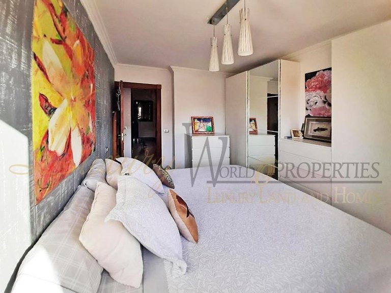 Villa for Sale in Costa Adeje, Tenerife, España 10