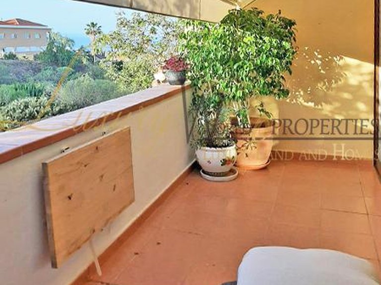Villa for Sale in Costa Adeje, Tenerife, España 3