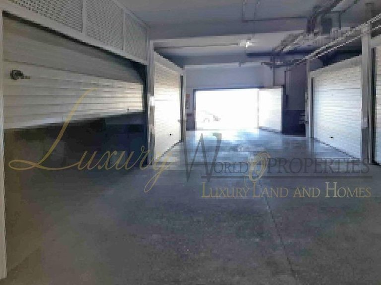 Villa for Sale in Costa Adeje, Tenerife, España 17