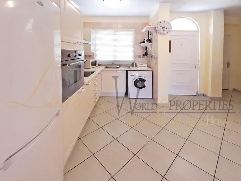 Apartment for Sale in Costa Adeje, Tenerife, España 8