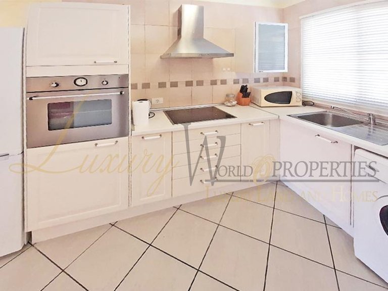 Apartment for Sale in Costa Adeje, Tenerife, España 9