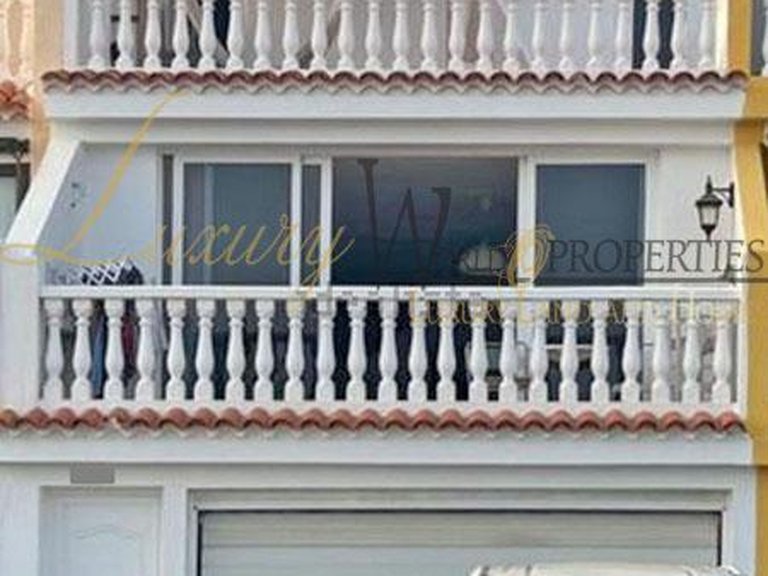 Town House for Sale in La Tejita, Tenerife, España 9