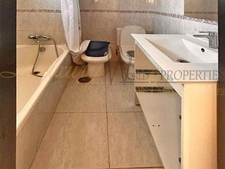 Town House for Sale in La Tejita, Tenerife, España 8