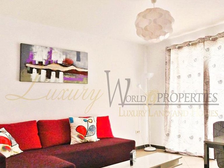 Apartment for Sale in Playa De Las Americas, Tenerife, España 4