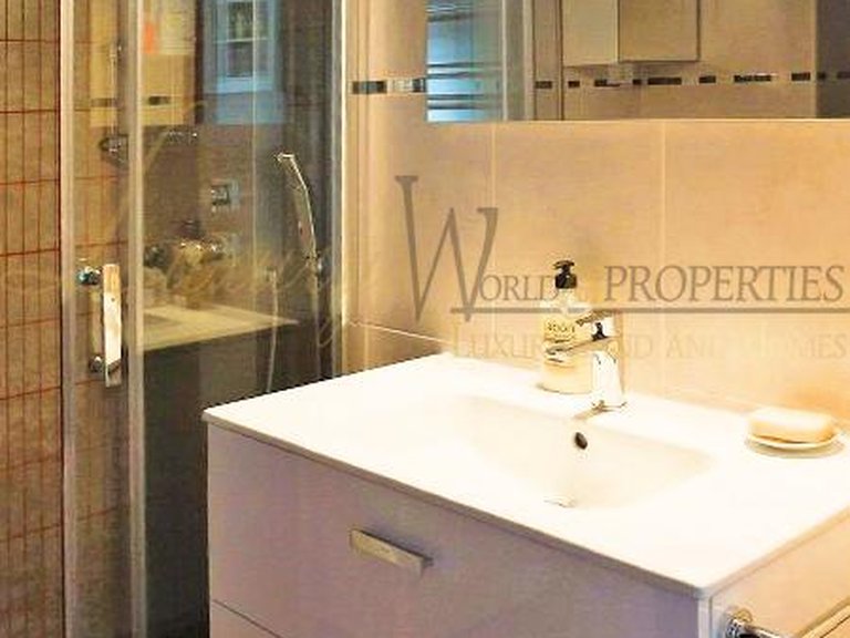 Apartment for Sale in Playa De Las Americas, Tenerife, España 10