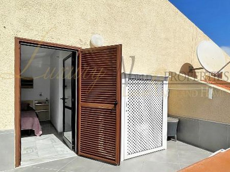 Town House for Sale in Playa De Las Americas, Tenerife, España 15