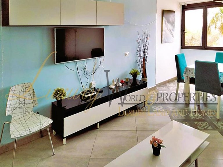 Apartment for Sale in Los Cristianos, Tenerife, España 3