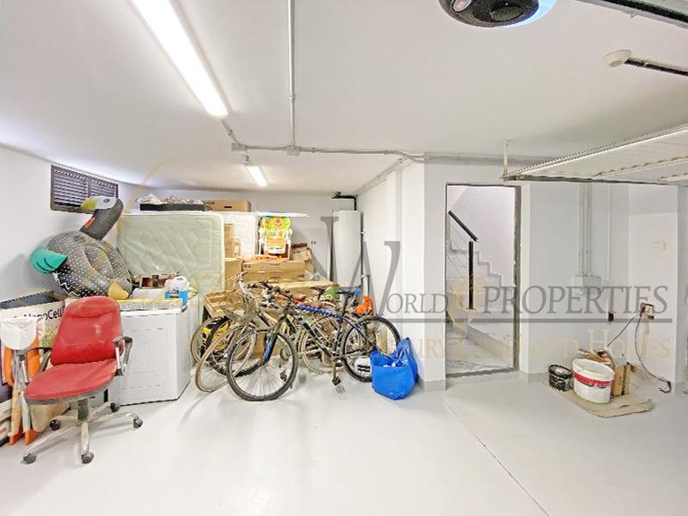 Villa for Sale in Fanabe Pueblo, Tenerife, España 43