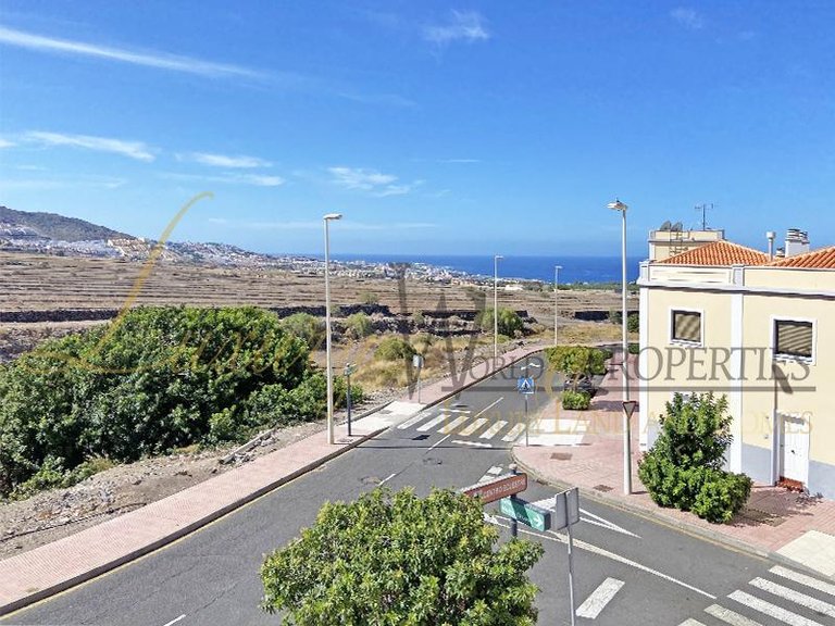 Villa for Sale in Fanabe Pueblo, Tenerife, España 31