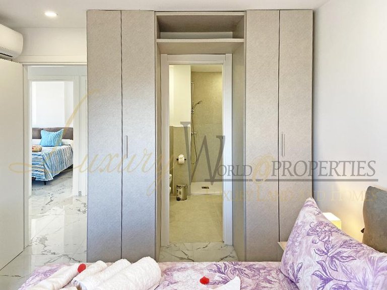 Villa for Sale in Fanabe Pueblo, Tenerife, España 25