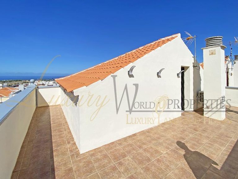 Villa for Sale in Fanabe Pueblo, Tenerife, España 38