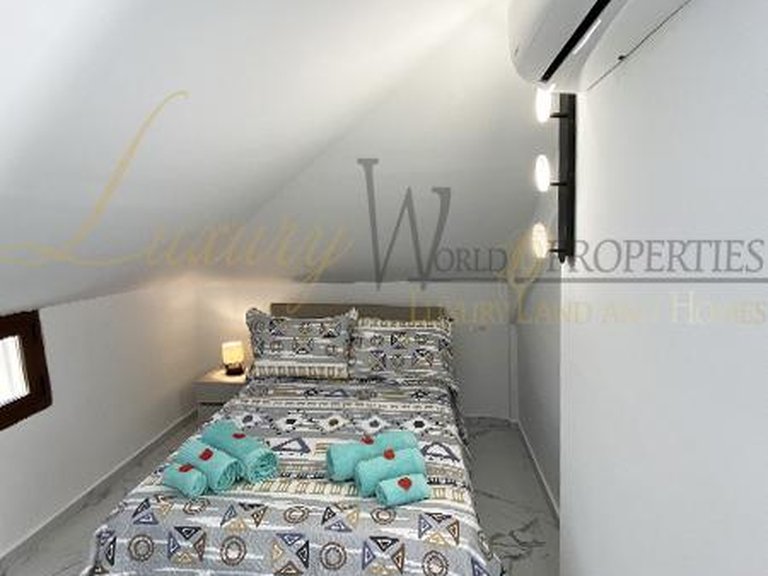 Villa for Sale in Fanabe Pueblo, Tenerife, España 36