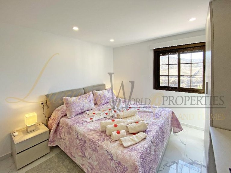 Villa for Sale in Fanabe Pueblo, Tenerife, España 23