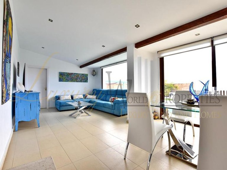 Villa for Sale in Cabo Blanco, Tenerife, España 26