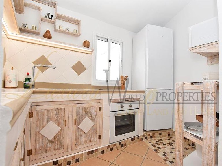 Villa for Sale in Cabo Blanco, Tenerife, España 9