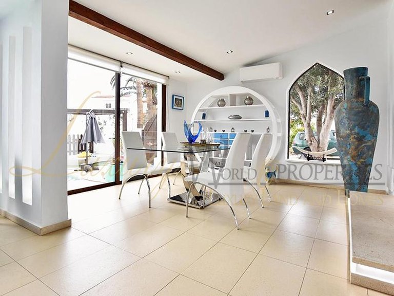 Villa for Sale in Cabo Blanco, Tenerife, España 29