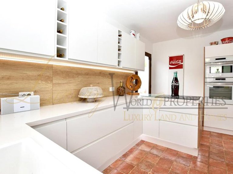 Villa for Sale in Cabo Blanco, Tenerife, España 33