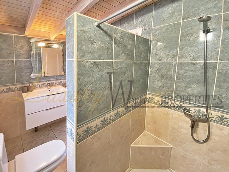 Villa for Sale in Costa Adeje, Tenerife, España 17