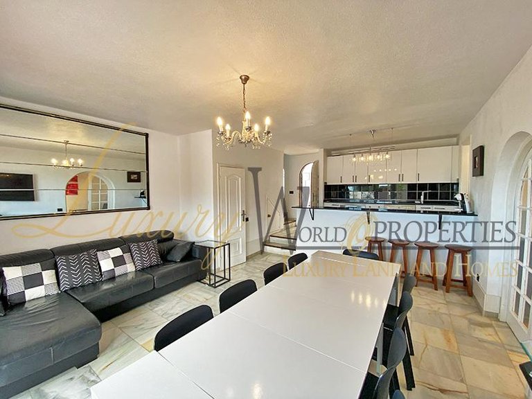 Villa for Sale in Costa Adeje, Tenerife, España 11