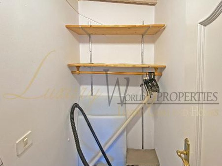 Villa for Sale in Costa Adeje, Tenerife, España 18