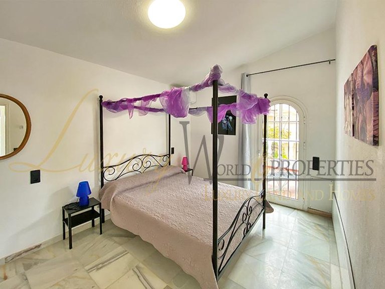 Villa for Sale in Costa Adeje, Tenerife, España 30