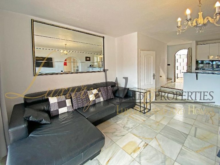 Villa for Sale in Costa Adeje, Tenerife, España 9