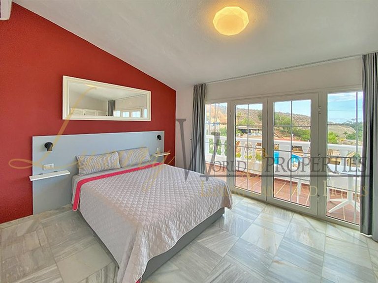 Villa for Sale in Costa Adeje, Tenerife, España 22