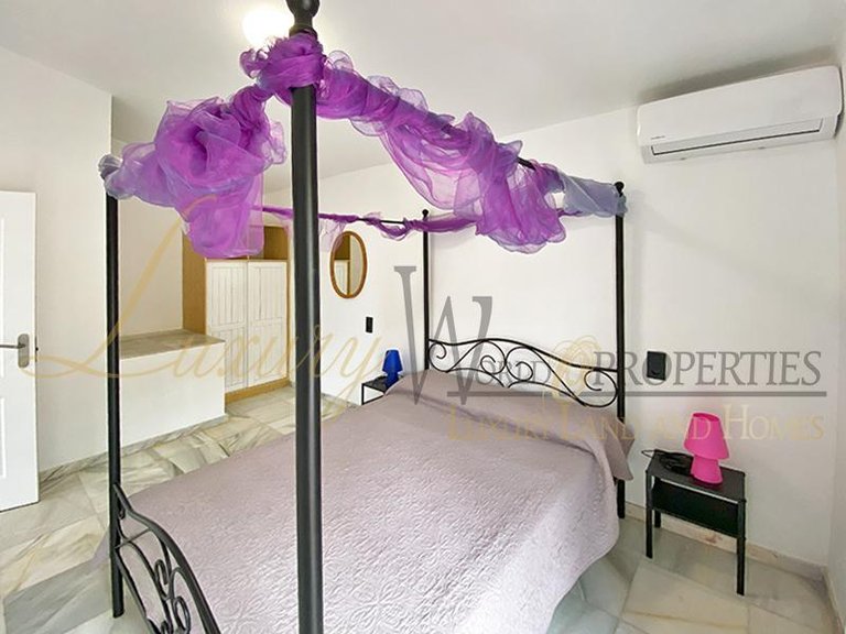 Villa for Sale in Costa Adeje, Tenerife, España 31