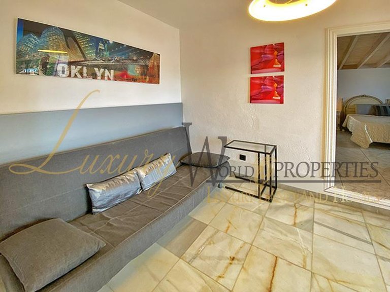 Villa for Sale in Costa Adeje, Tenerife, España 12