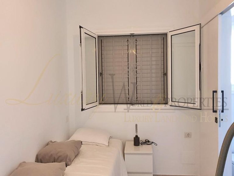 Villa for Sale in Palm Mar, Tenerife, España 30