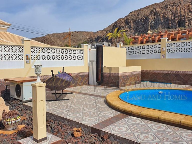 Villa for Sale in Palm Mar, Tenerife, España 5