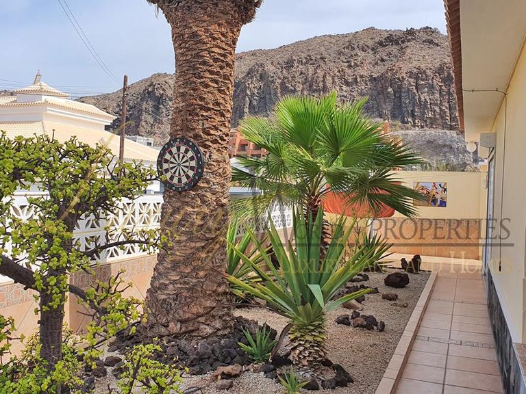Villa for Sale in Palm Mar, Tenerife, España 7