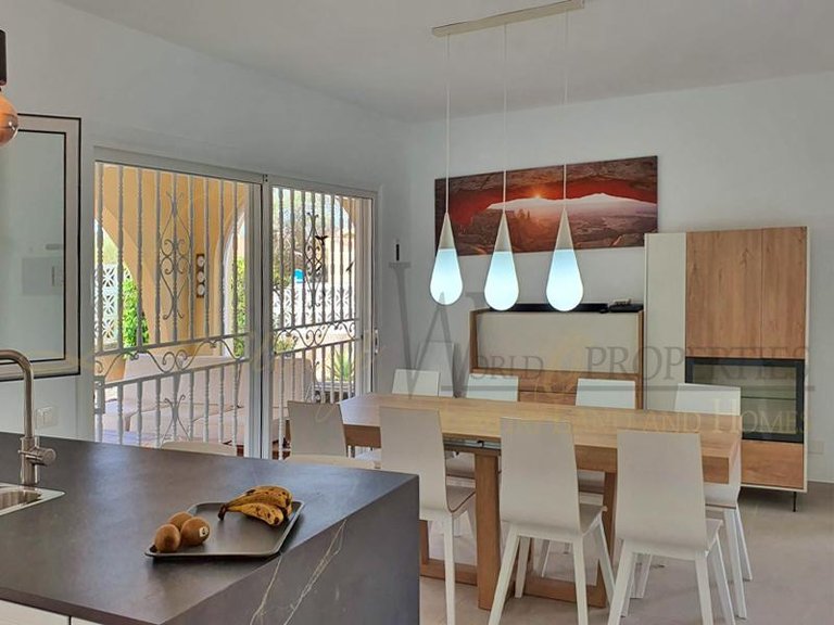 Villa for Sale in Palm Mar, Tenerife, España 18