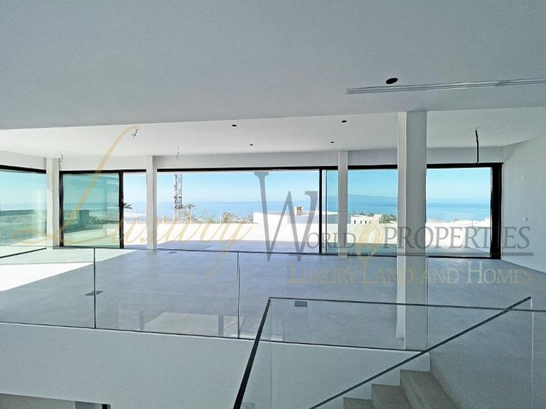 Villa for Sale in Guia De Isora, Tenerife, España 7