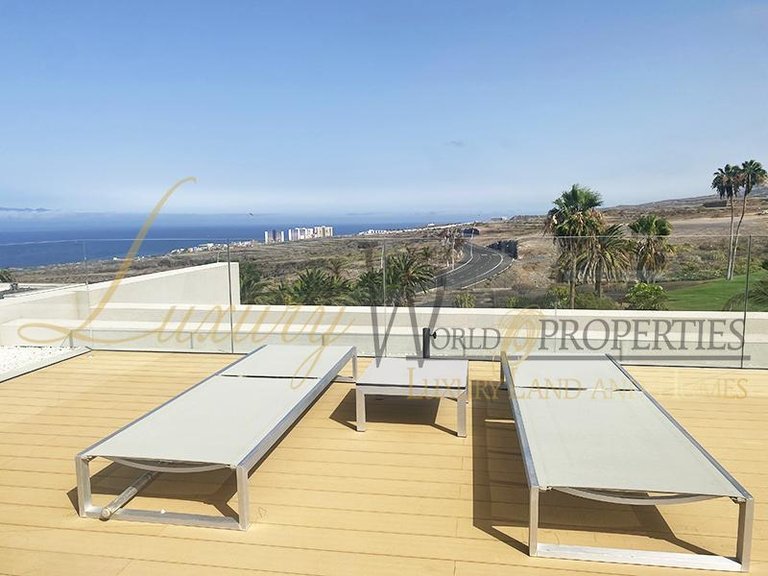 Villa for Sale in Adeje, Tenerife, España 9