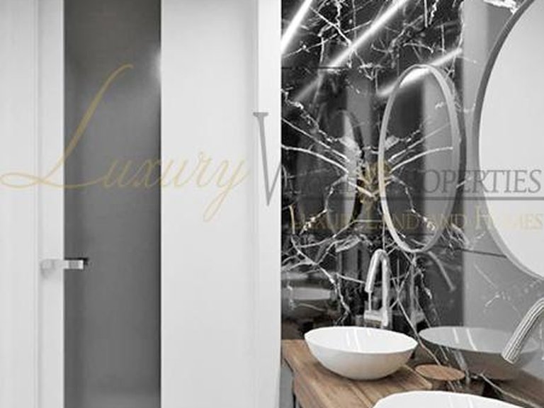 Villa for Sale in Costa Adeje, Tenerife, España 23