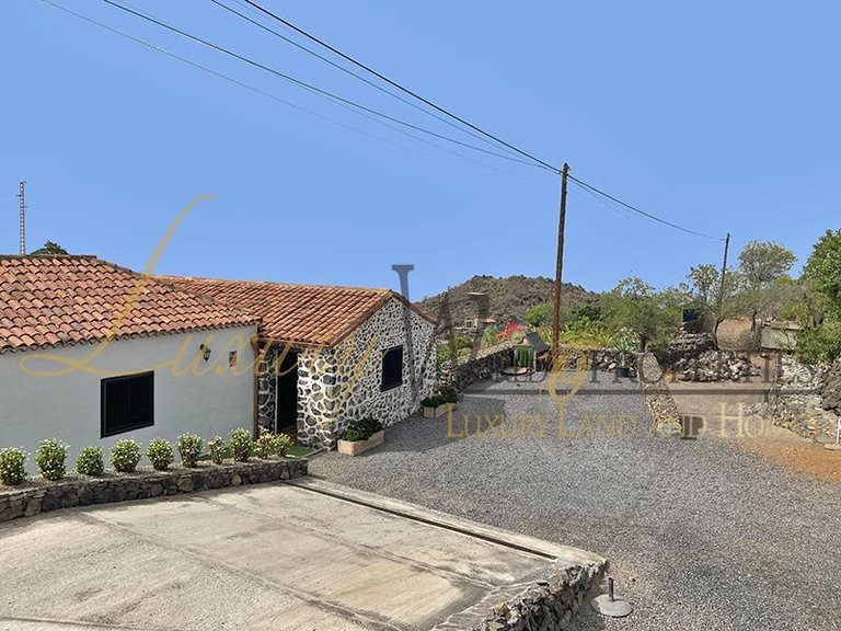 Villa for Sale in Aripe, Tenerife, España 4