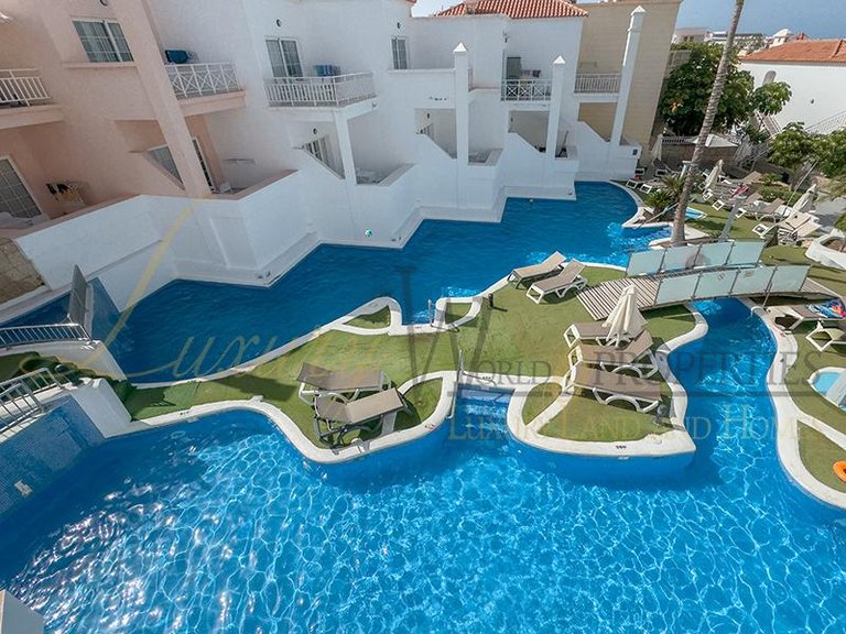 Apartment for Sale in Costa Adeje, Tenerife, España 1