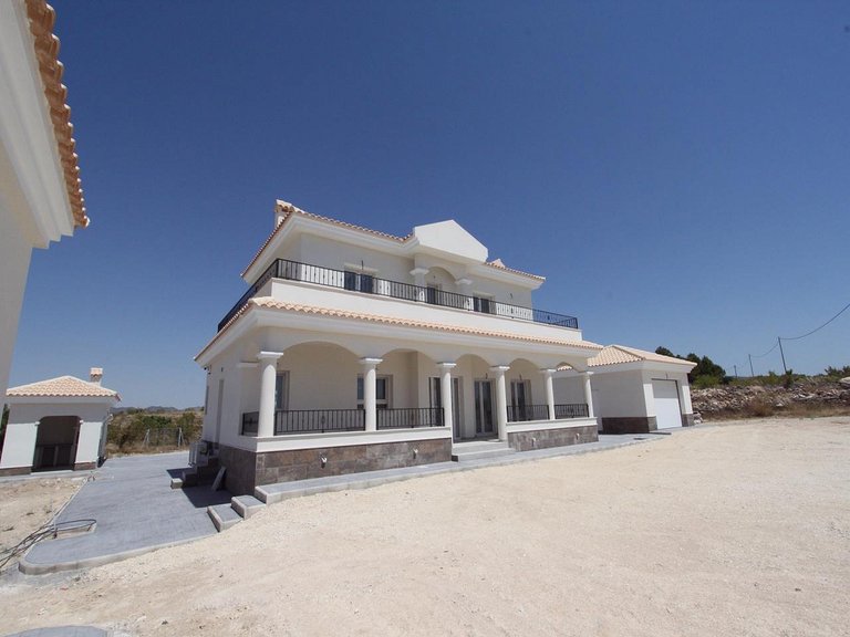 Villa for Sale in Inland Pinoso, Alicante 11