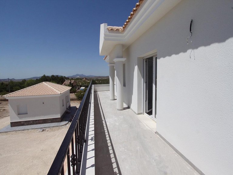 Villa for Sale in Inland Pinoso, Alicante 28