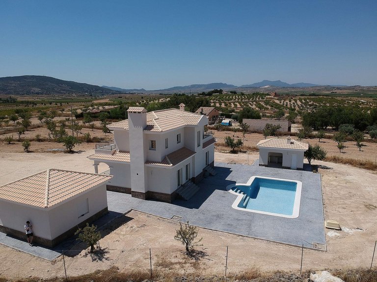 Villa for Sale in Inland Pinoso, Alicante 37