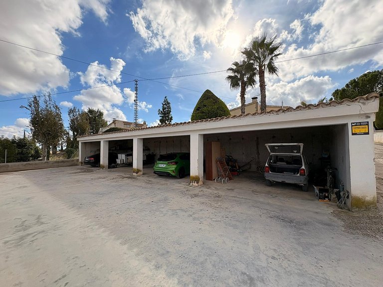 Villa for Sale in Monovar, Alicante 34