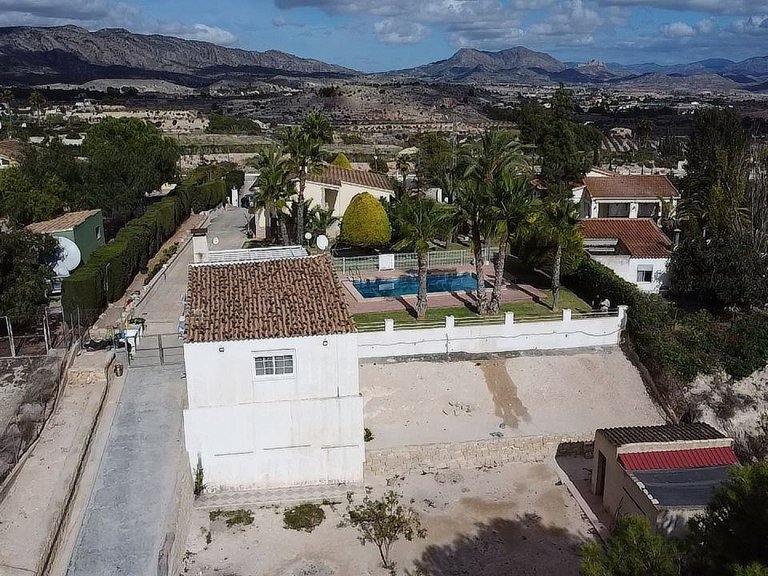 Villa for Sale in Monovar, Alicante 5