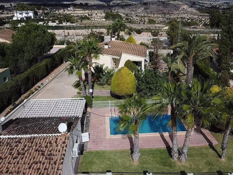 Villa for Sale in Monovar, Alicante 2
