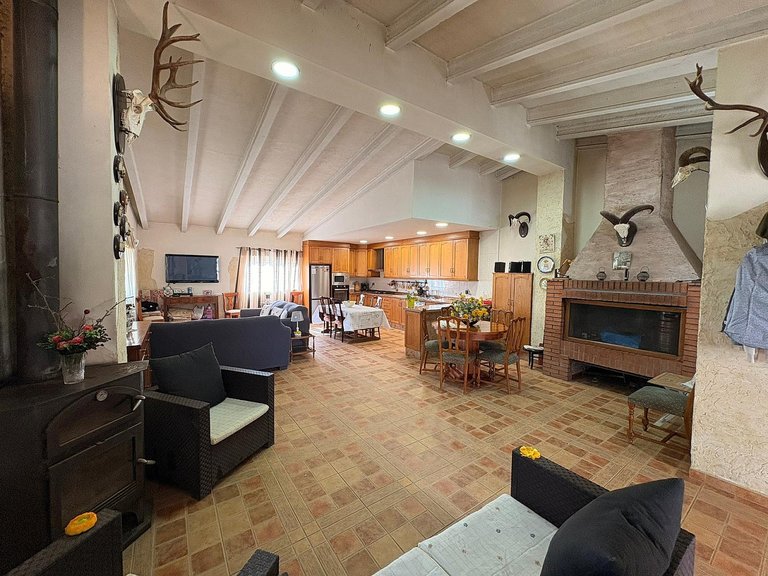 Villa for Sale in Monovar, Alicante 36