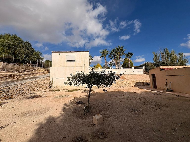 Villa for Sale in Monovar, Alicante 25