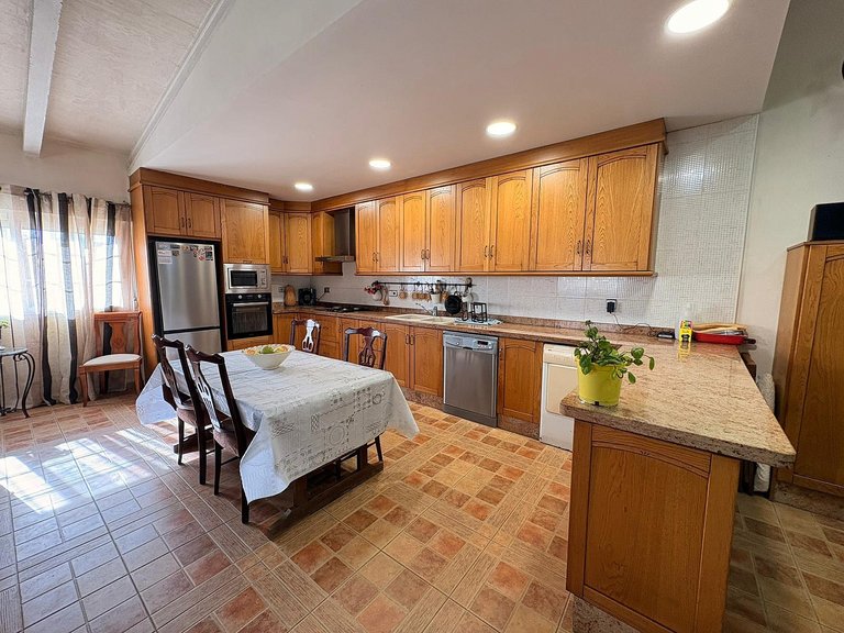 Villa for Sale in Monovar, Alicante 18