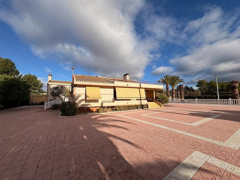 Villa for Sale in Sax, Alicante 25